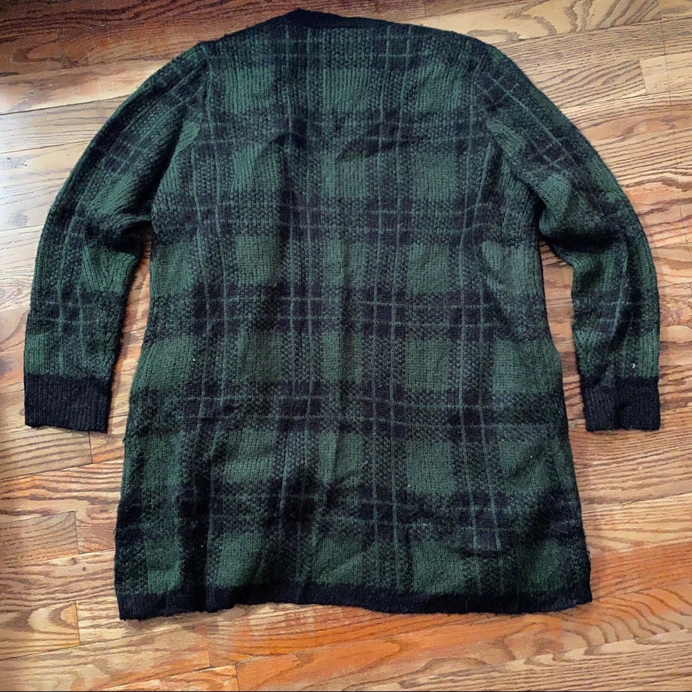 Torrid Green & Black Plaid Open Front Cardigan (1) - Picture 4 of 12
